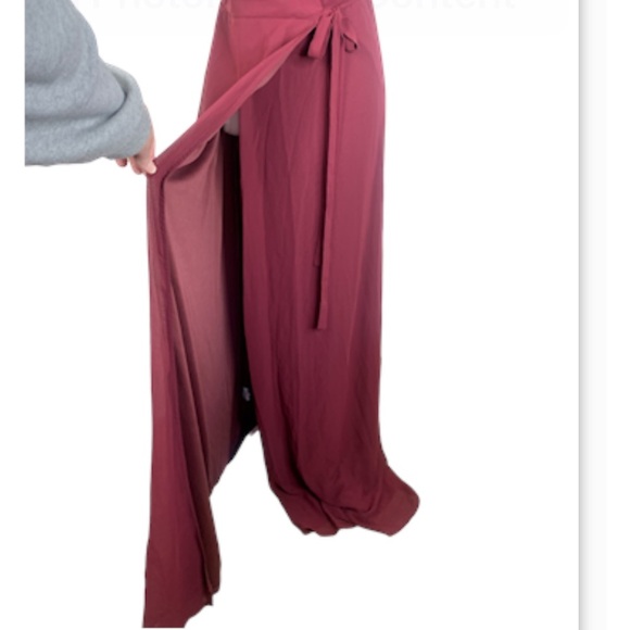 Birdy Grey NWOT  Minae Gown Medium Formal Prom Wedding Guest Feminine Modest - Picture 6 of 9